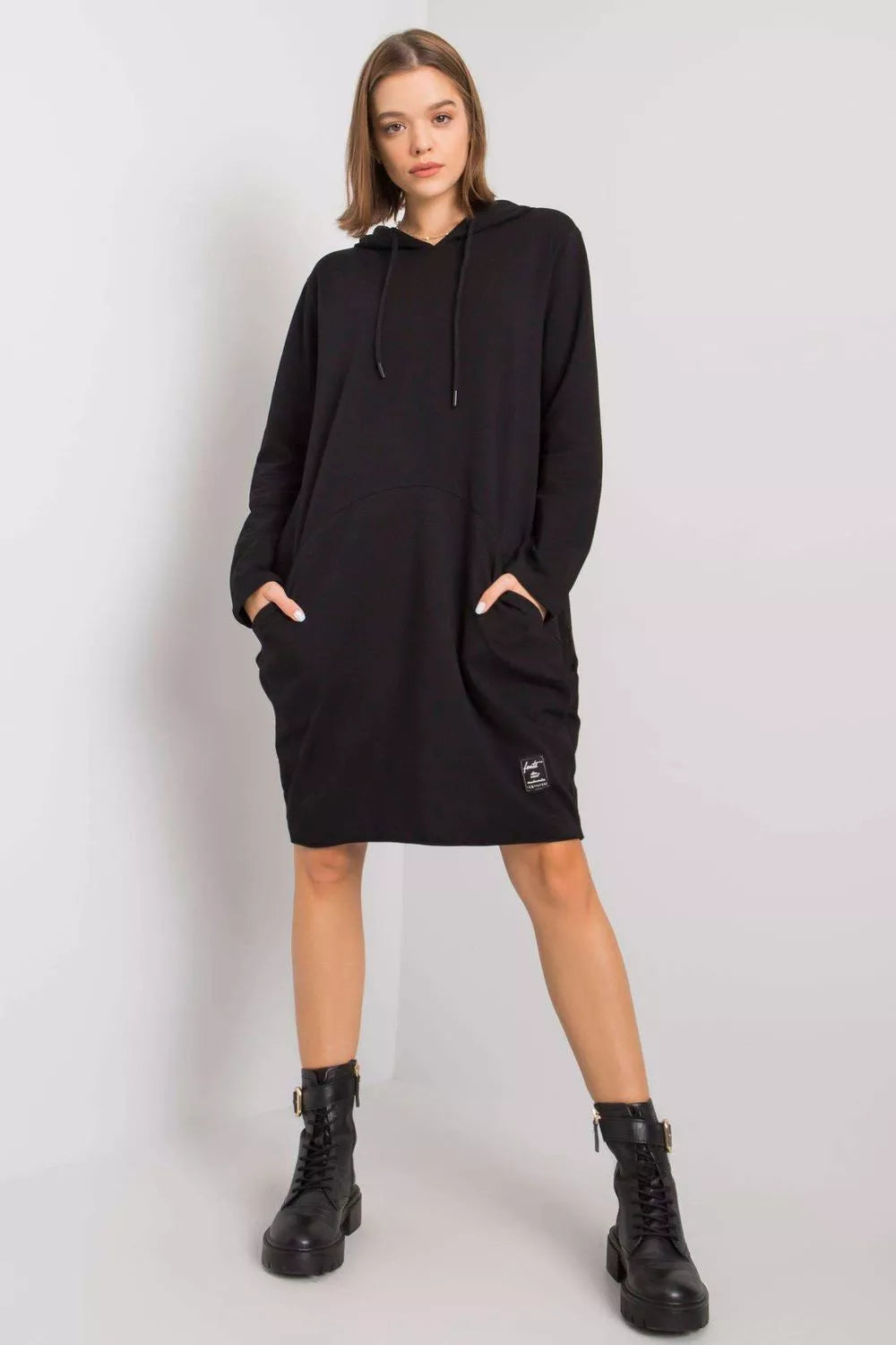 Dieninė suknelė, modelis 159834, aktualumas