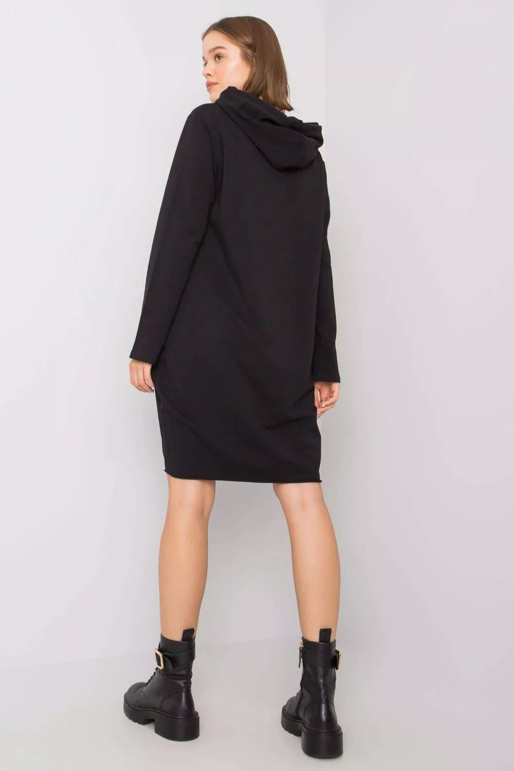 Dieninė suknelė, modelis 159834, aktualumas