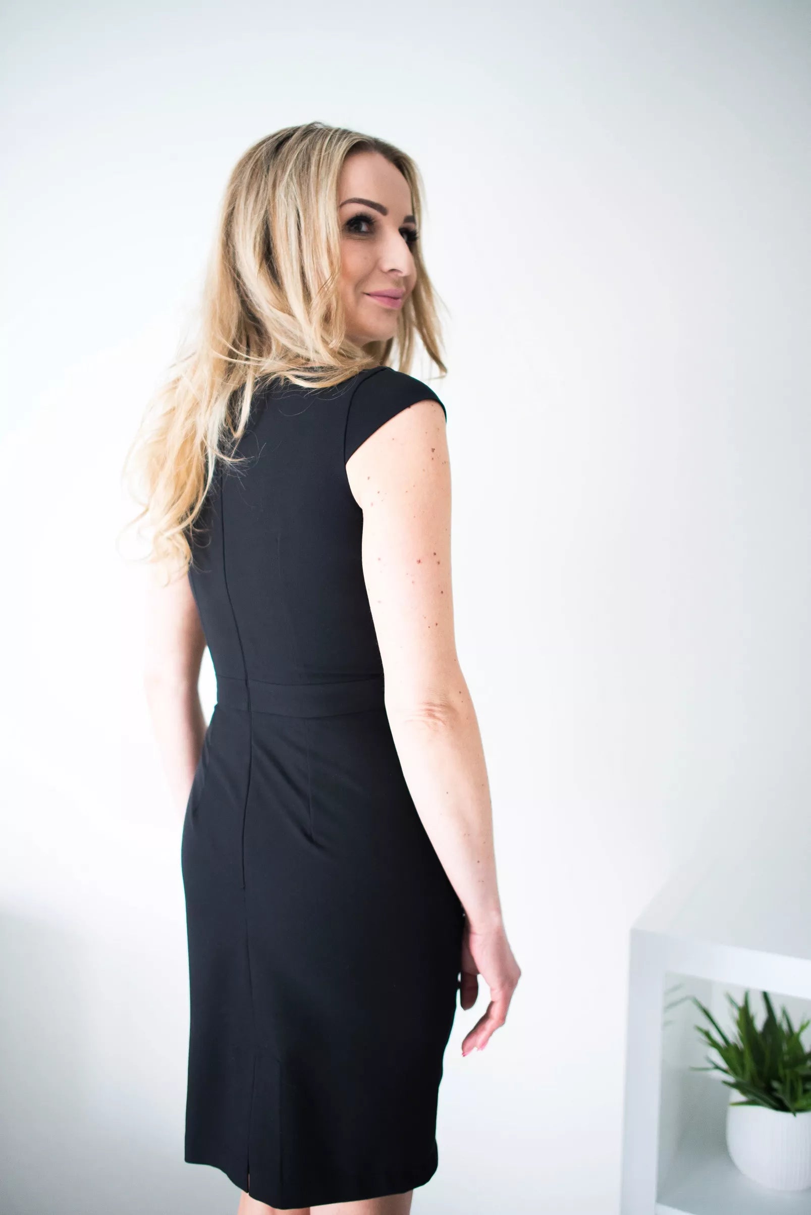 Vakarinės suknelės modelis 108515 Jersa