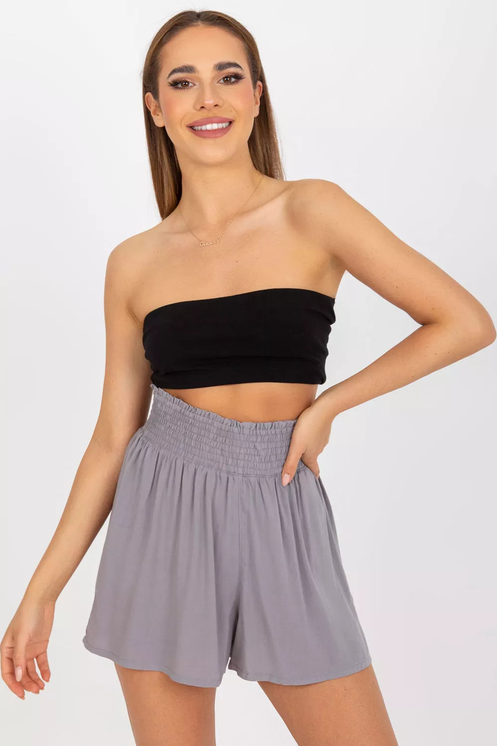 Šortai, modelis 168009 „Fresh Made“