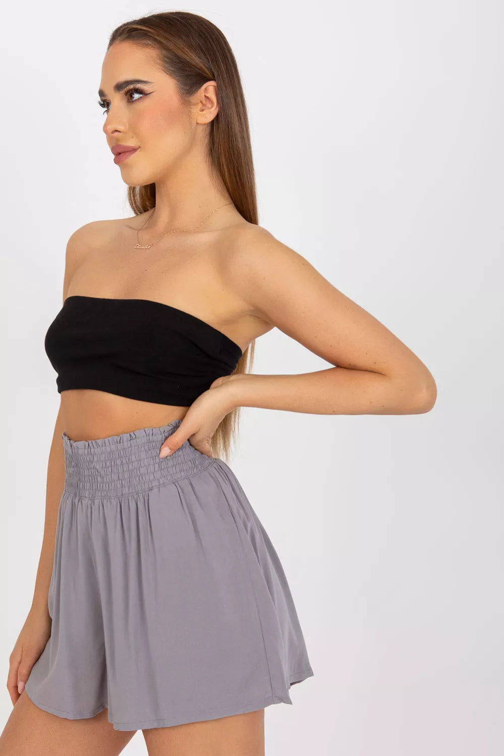 Šortai, modelis 168009 „Fresh Made“