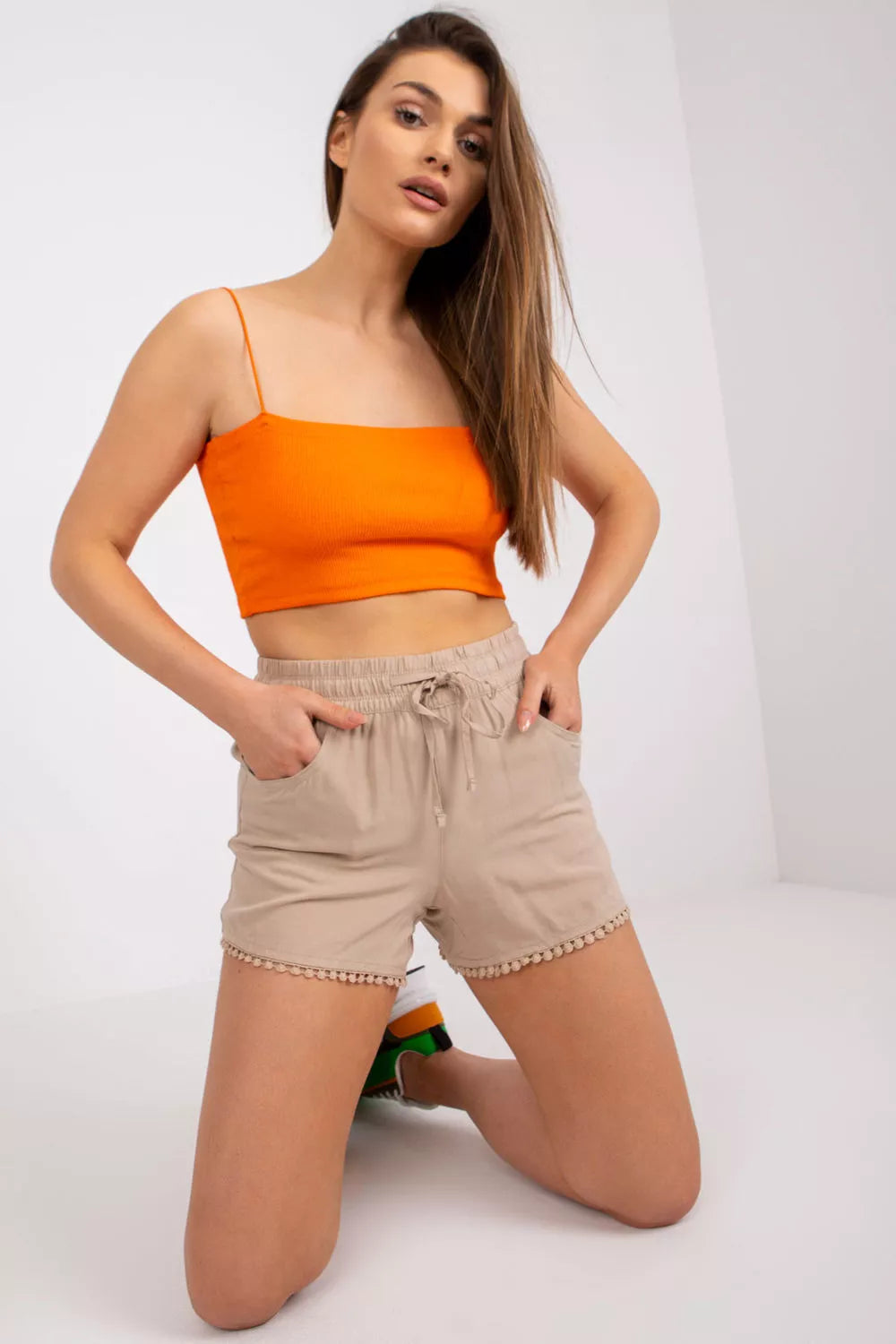 Šortai, modelis 168017 "Fresh Made"