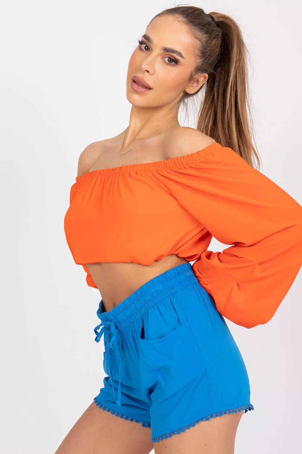 Šortai, modelis 168018 „Fresh Made“