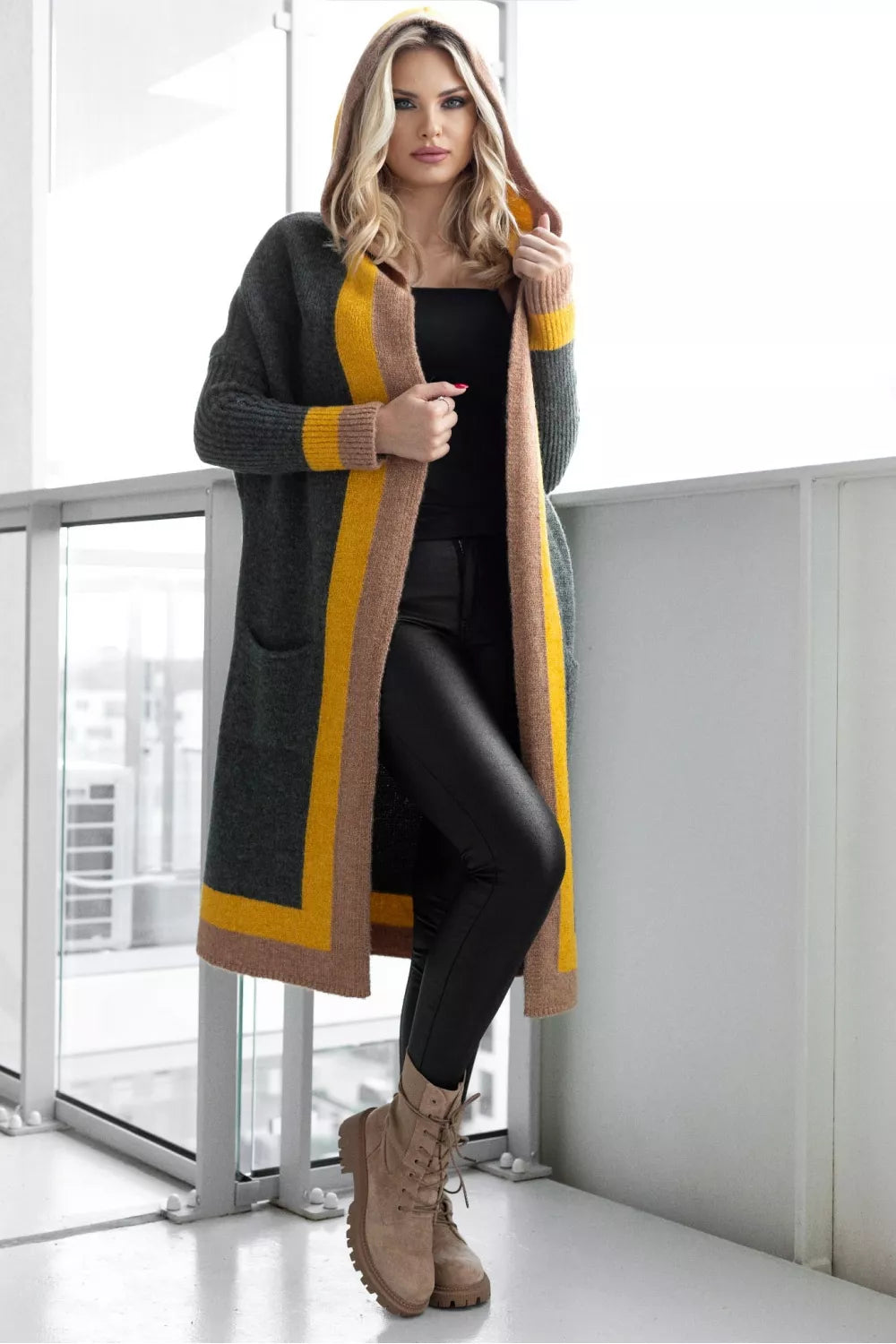 Kardiganas, modelis 171315 PeeKaBoo