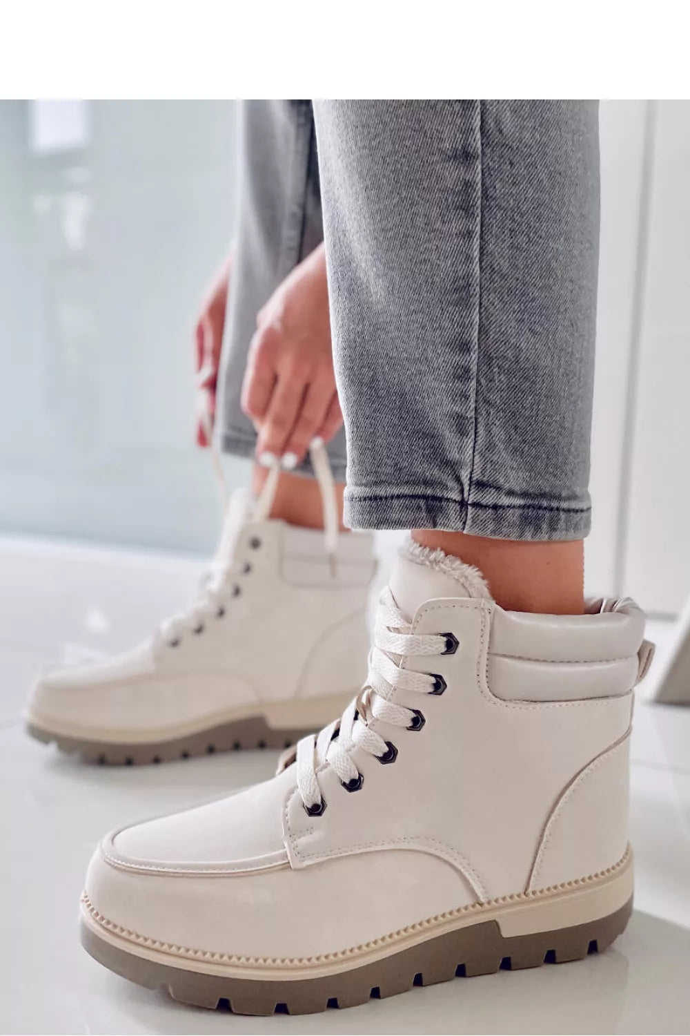 Trapper batai, modelis 171644 Inello