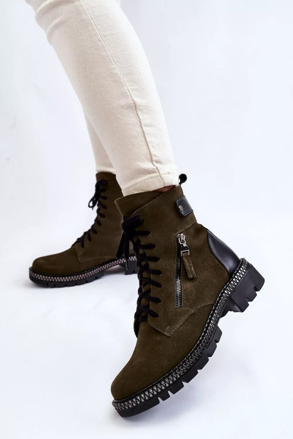 Batai, modelis 174148. Ženkite į stilių