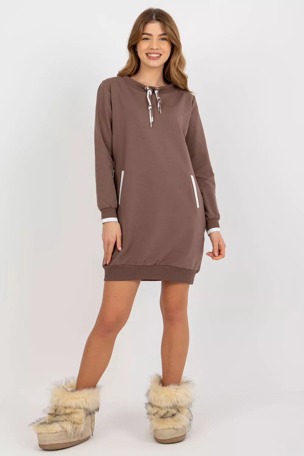 Dieninė suknelė, modelis 174843. Aktualumas