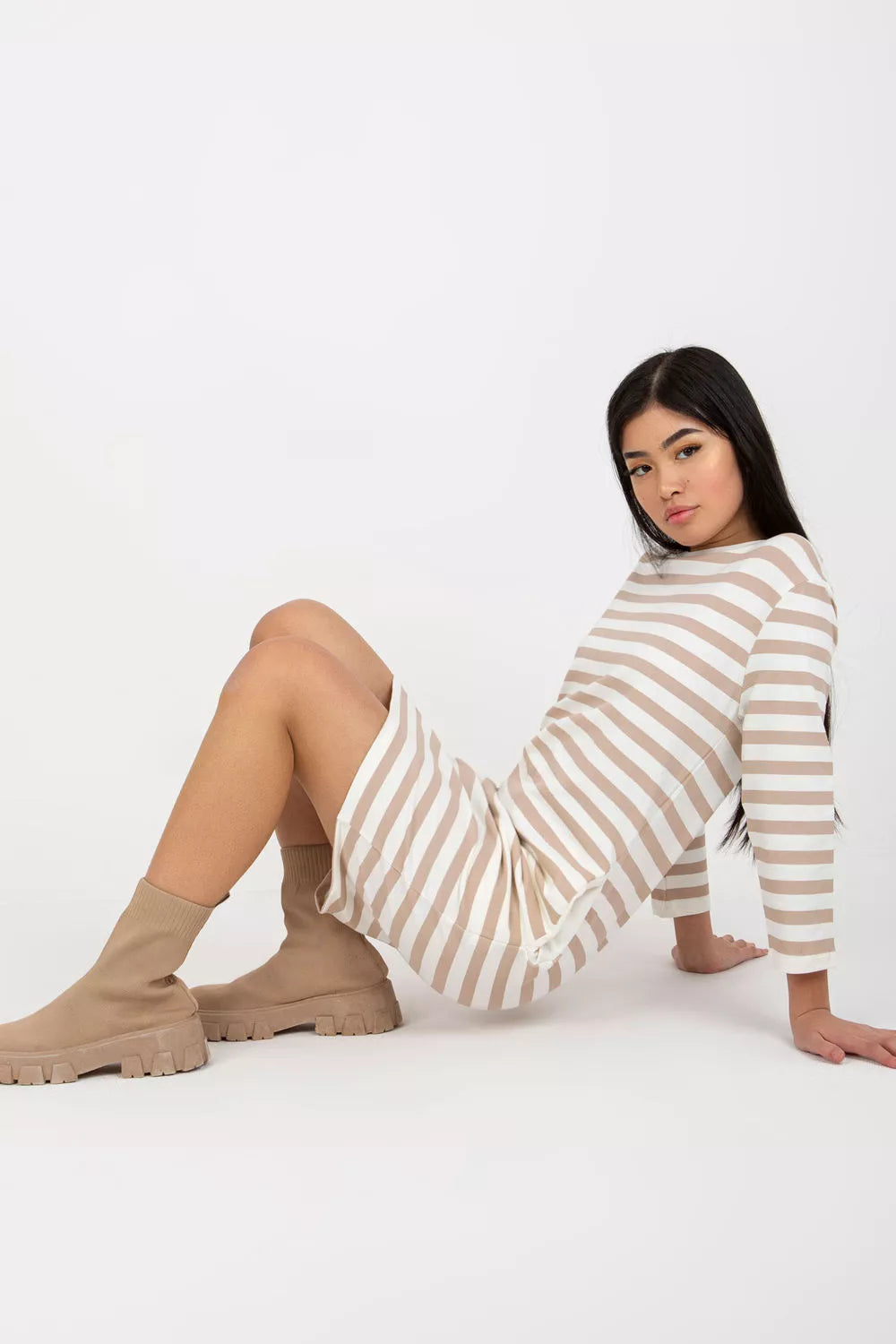 Dieninė suknelė, modelis 175113 Rue Paris