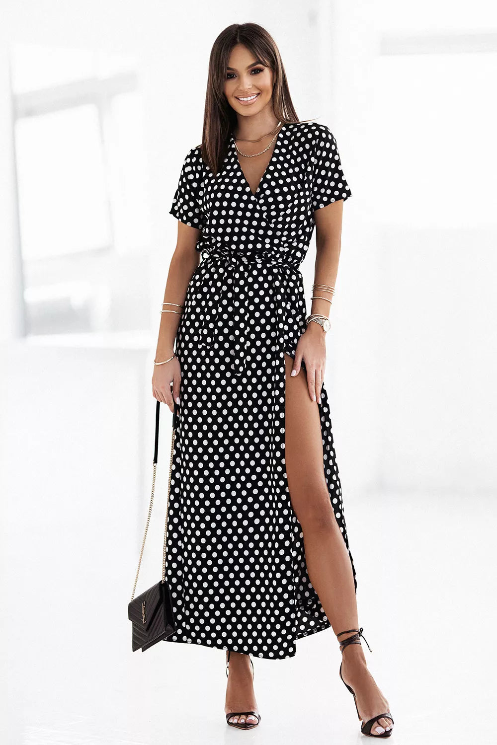 Suknelė modelis 178423 IVON