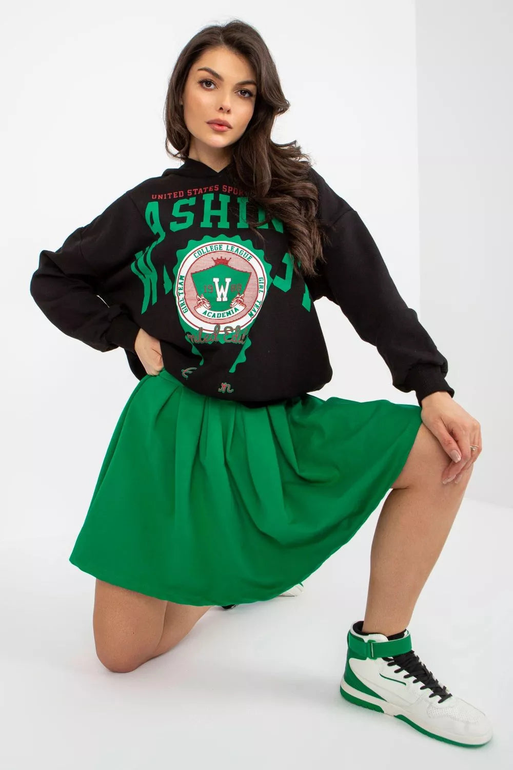 Modelis 178987, prašmatnus komplektas