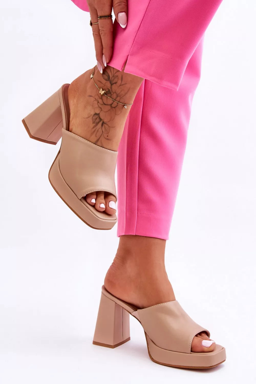 Šlepetės, modelis 181070. Ženkite į stilių