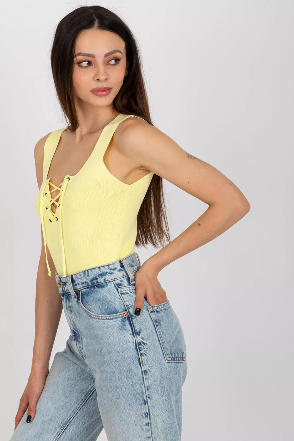 Geriausias modelis 181559 Badu