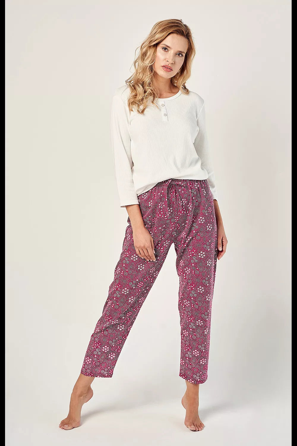 Pižama, modelis 183023, Taro