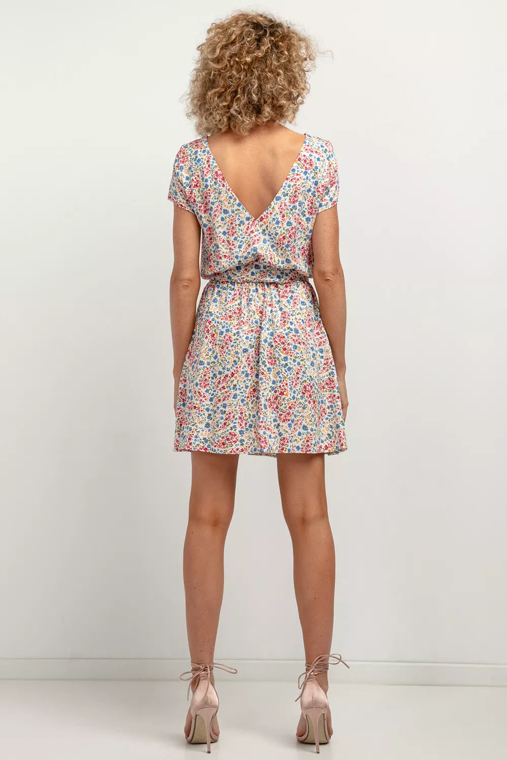 Suknelė modelis 183159 Tessita