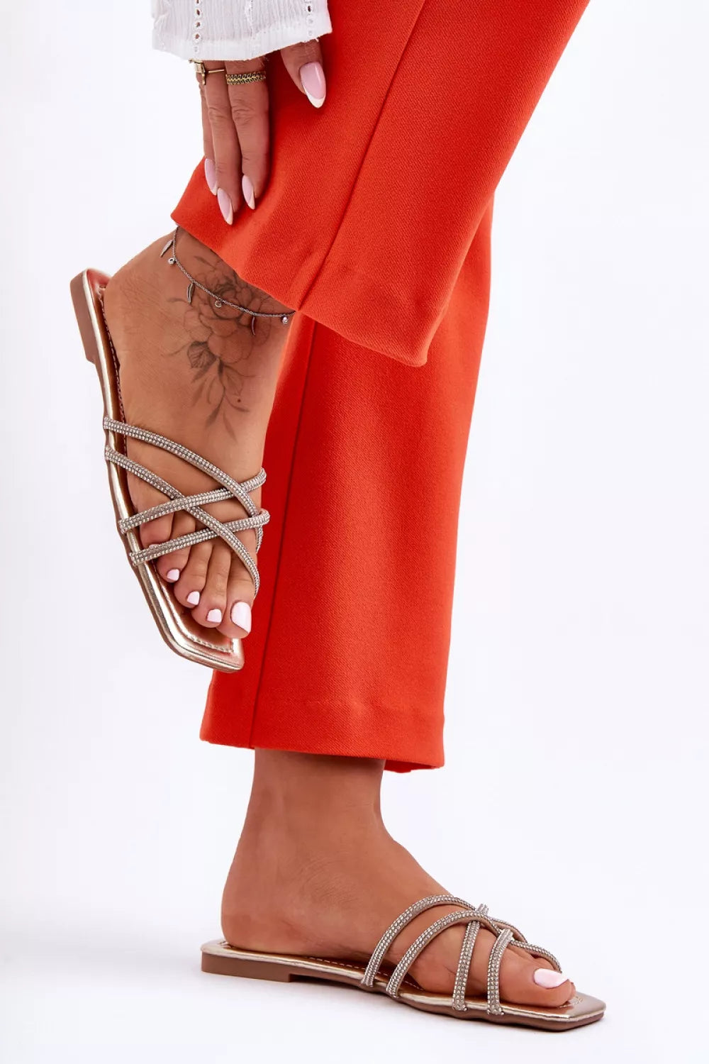 Šlepetės, modelis 183622. Ženkite į stilių