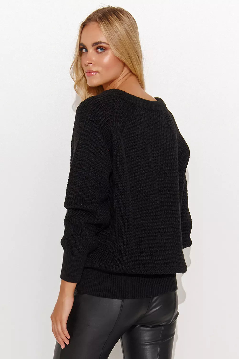 Megztinis modelis 184784 Makadamia