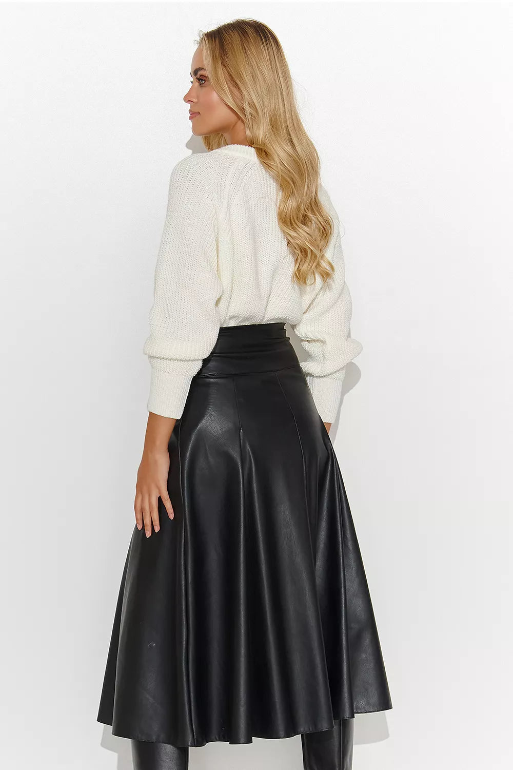 Sijonas modelis 184812 Makadamia