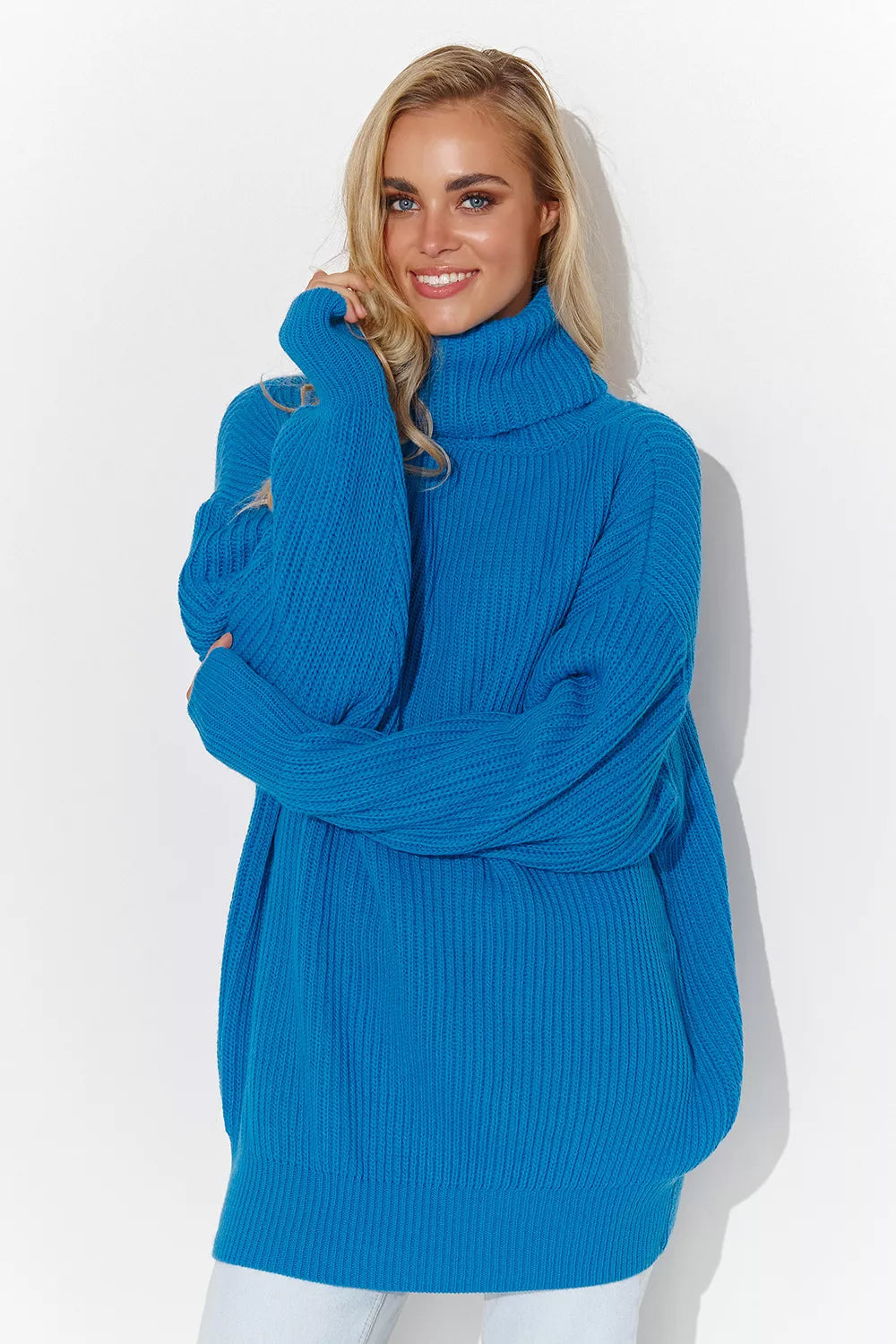 Megztinis su golfu modelis 185215 Makadamia