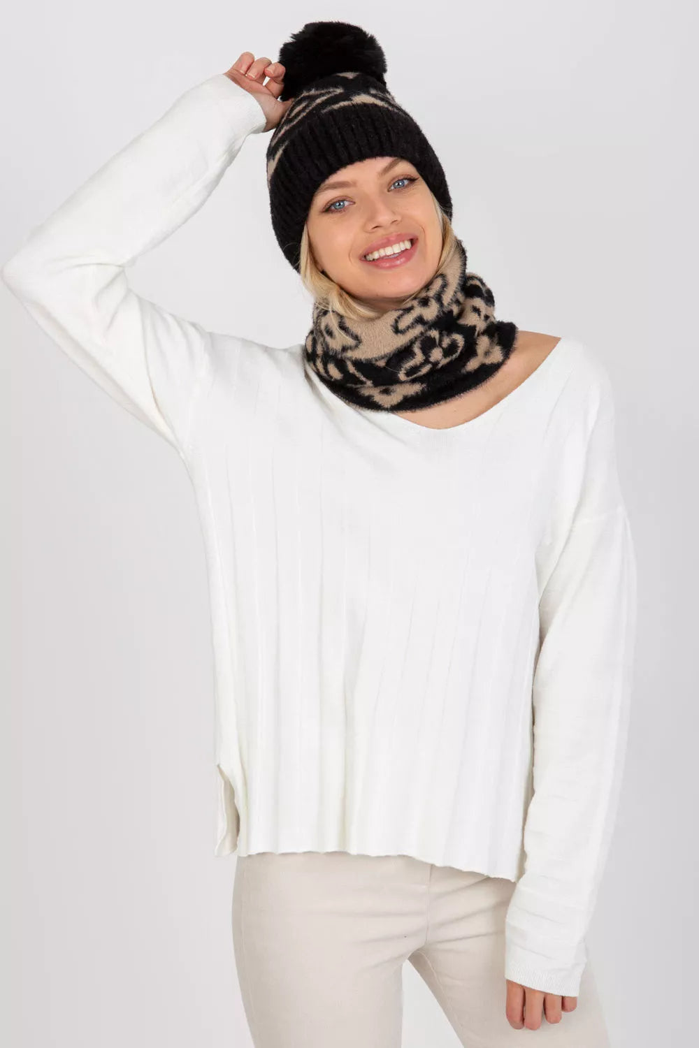 Kepurė modelis 185916 AT