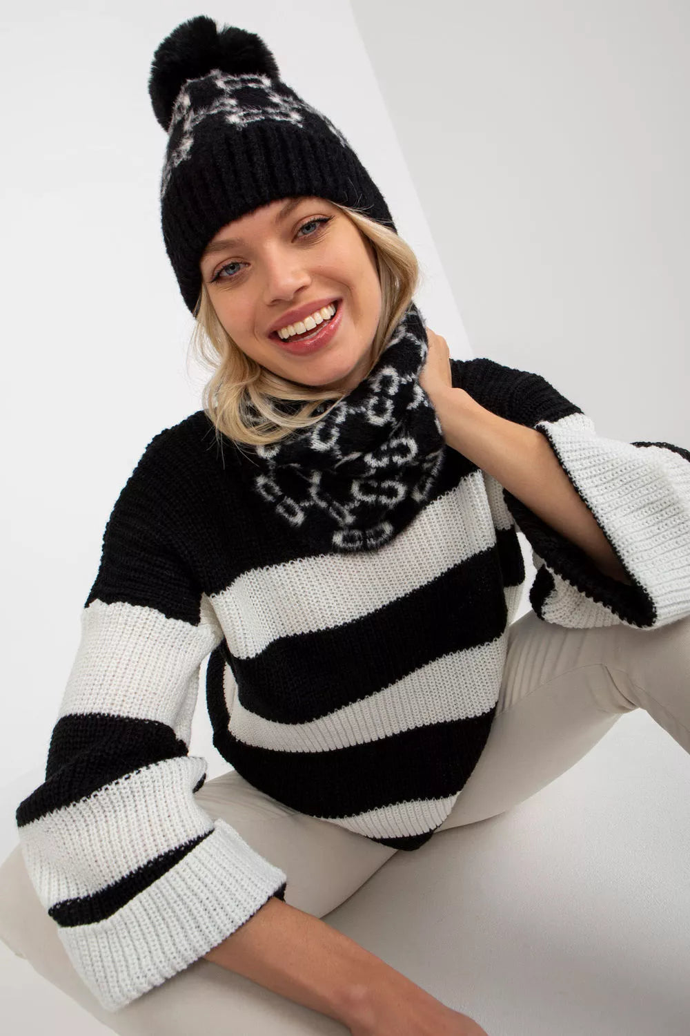 Šalikas-begalybė, modelis 185920 AT