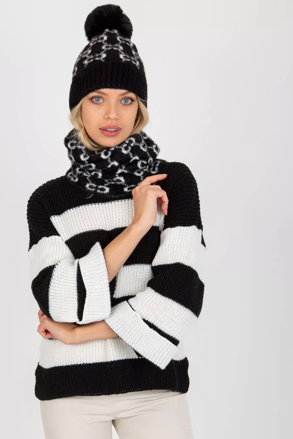 Šalikas-begalybė, modelis 185920 AT