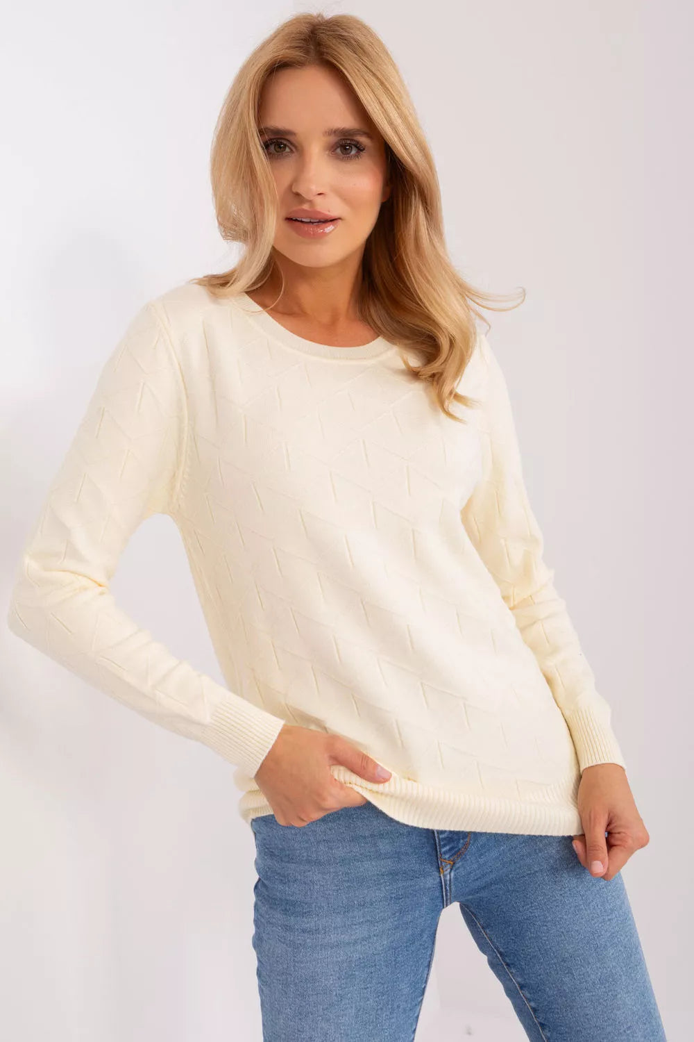 Megztinis, modelis 186560 AT