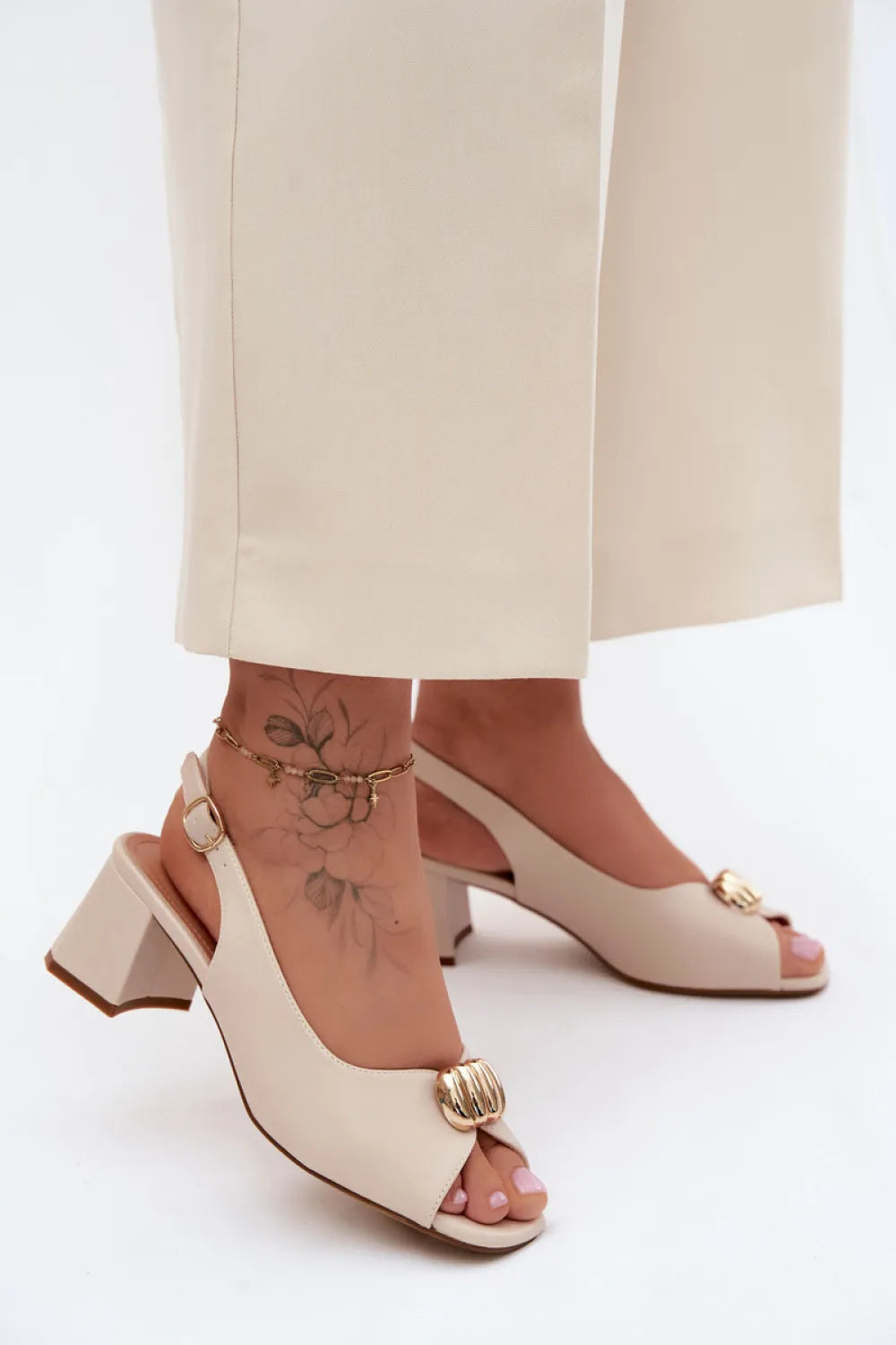 Basutelės su kulnu modelis 228110 Step in style