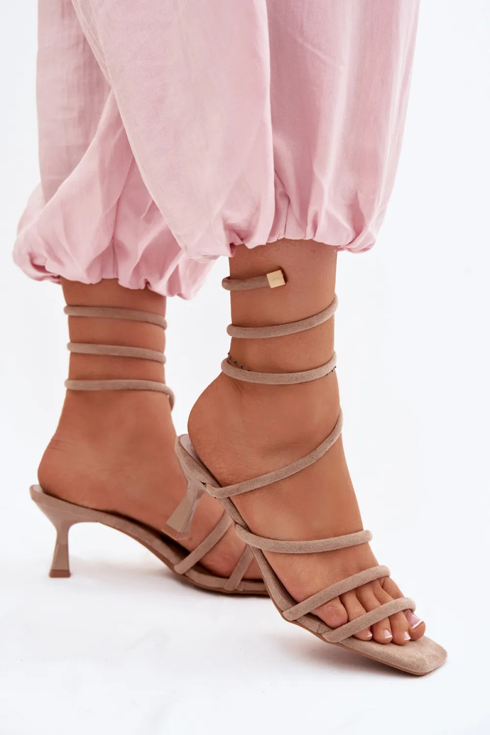 Basutės aukštakulnės, modelis 227452, Step in style