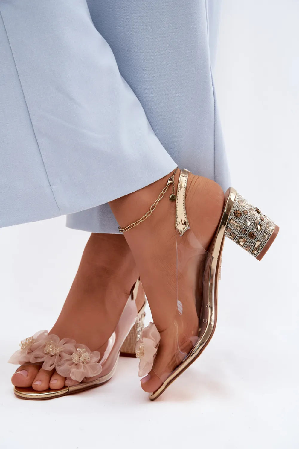 Basutės aukštu kulnu modelis 228104 Step in style