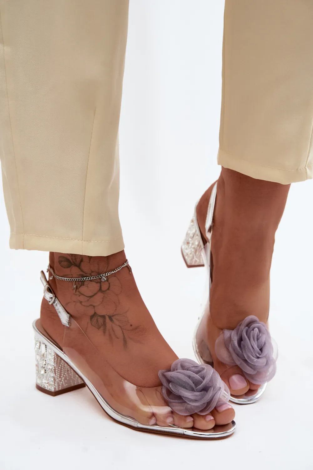 Basutės aukštu kulnu modelis 228120 Step in style