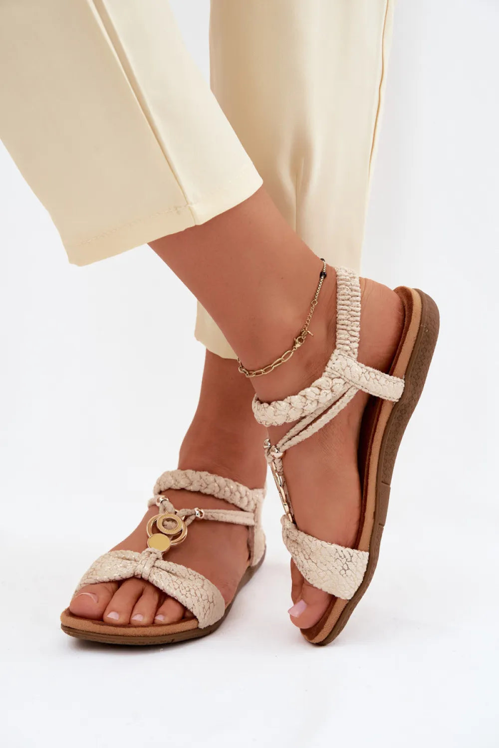Basutės modelis 227901 Step in style