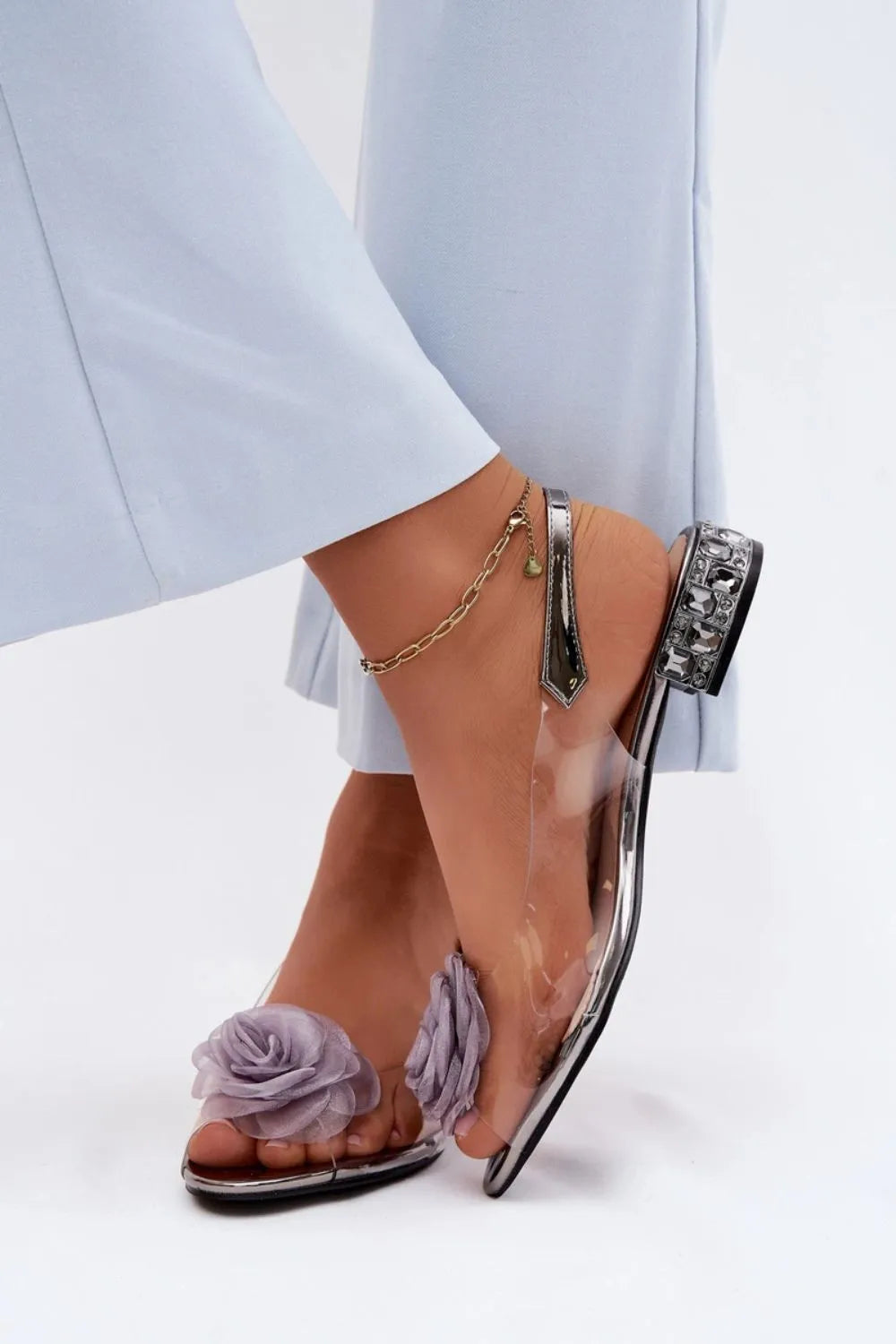 Basutės modelis 228105 Step in style