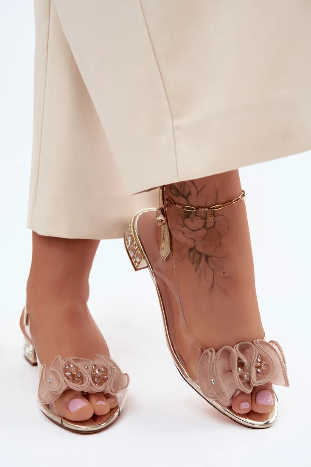 Basutės modelis 228123 Step in style