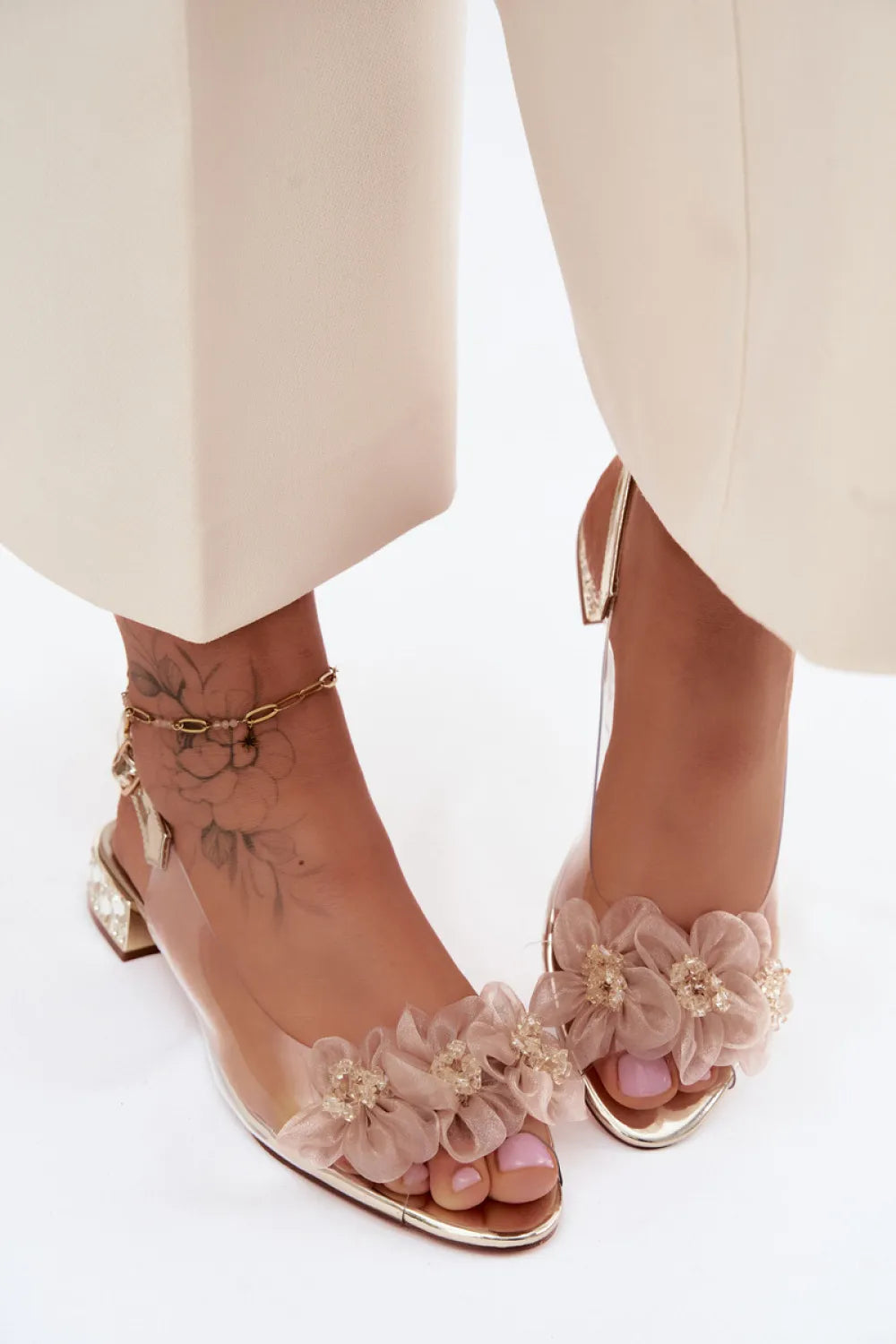 Basutės modelis 228129 Step in style