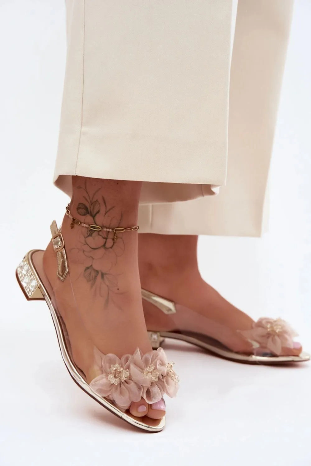 Basutės modelis 228129 Step in style