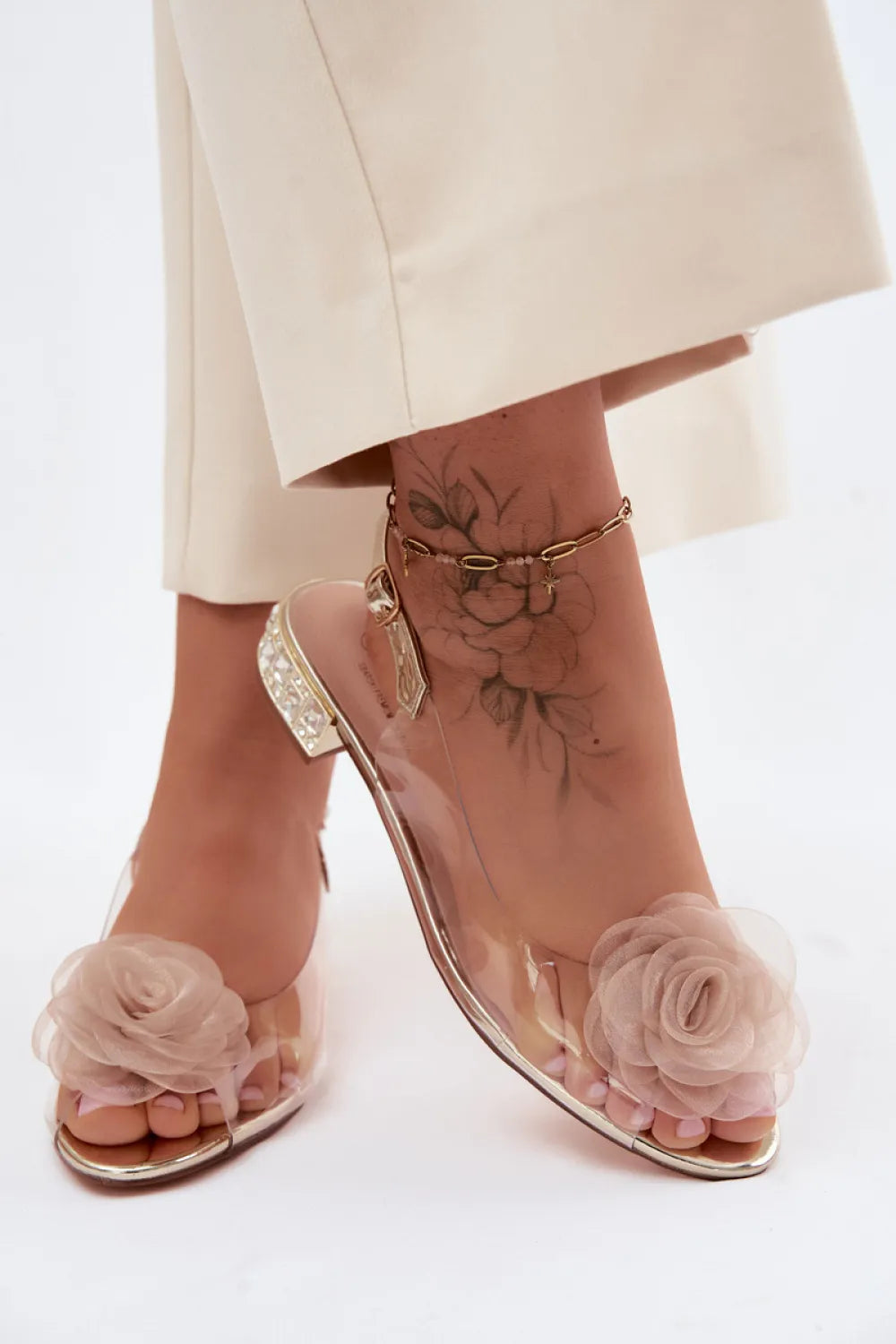 Basutės, modelis 228131, Step in style