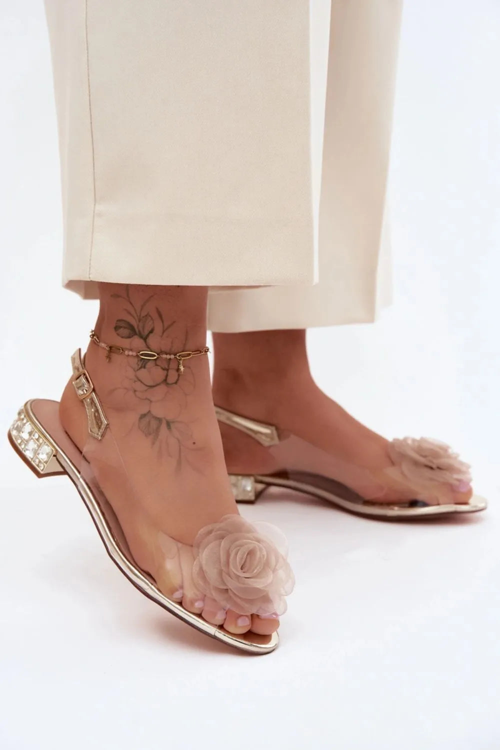 Basutės, modelis 228131, Step in style