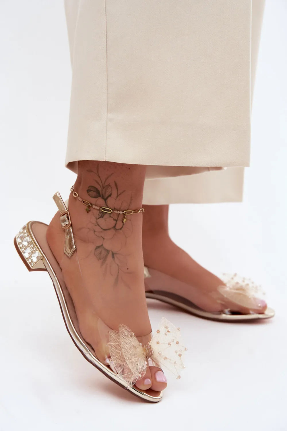 Basutės modelis 228134 Step in style