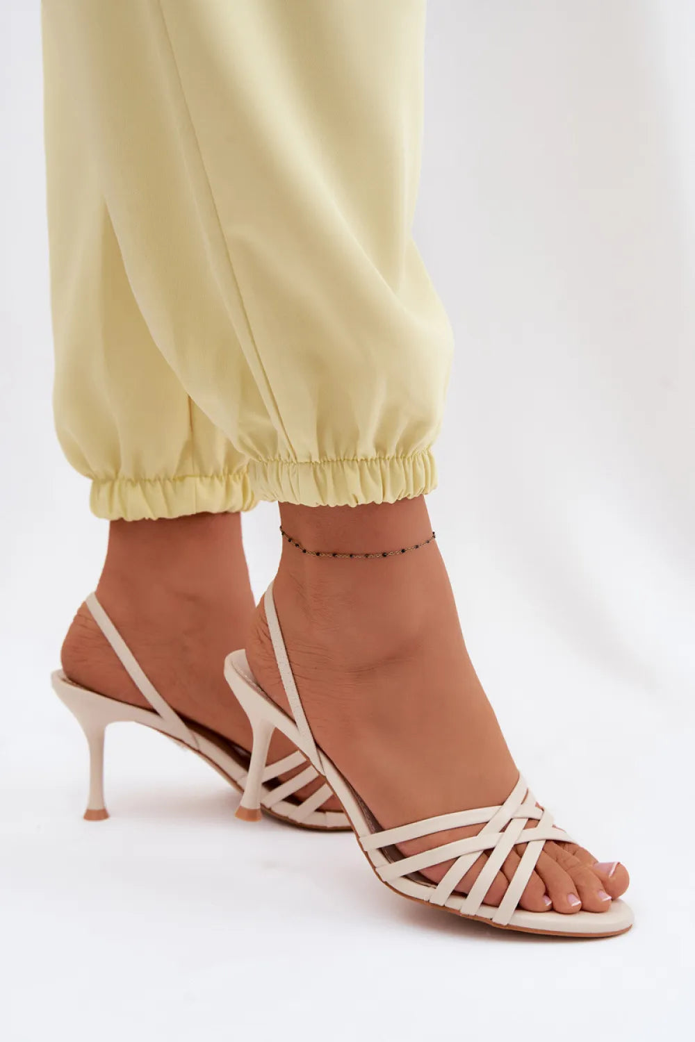 Basutės su kulnu, modelis 227438, Step in style