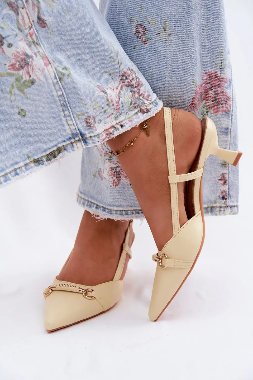 Basutės su kulnu, modelis 227447 Step in style