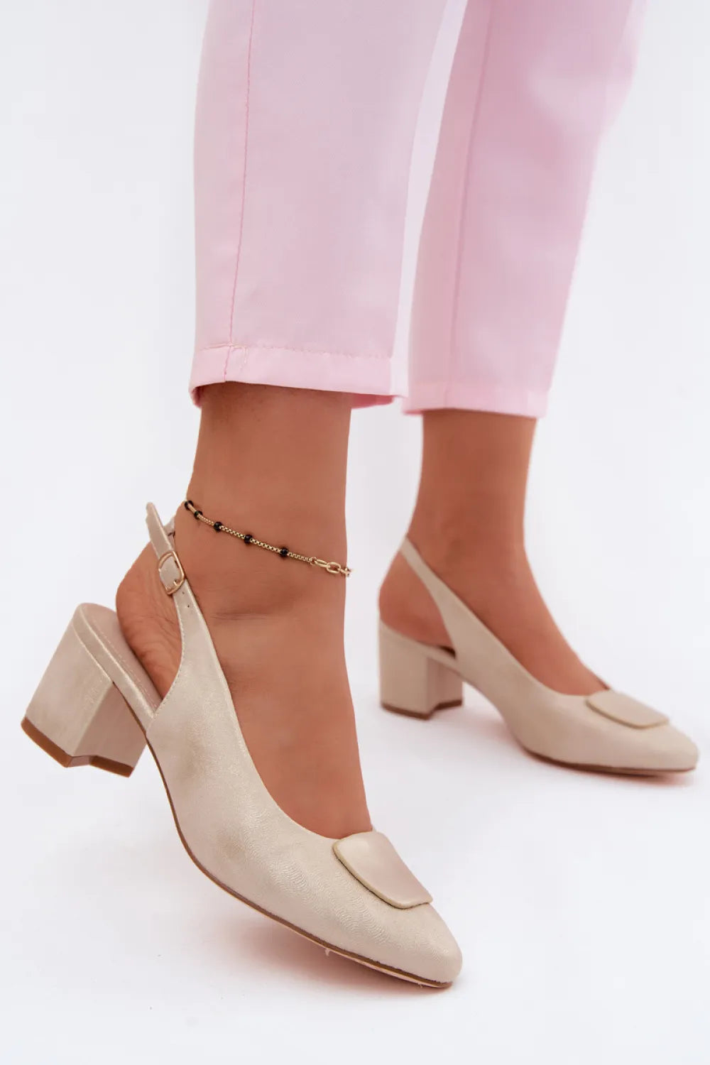 Basutės su kulnu, modelis 227919 Step in style