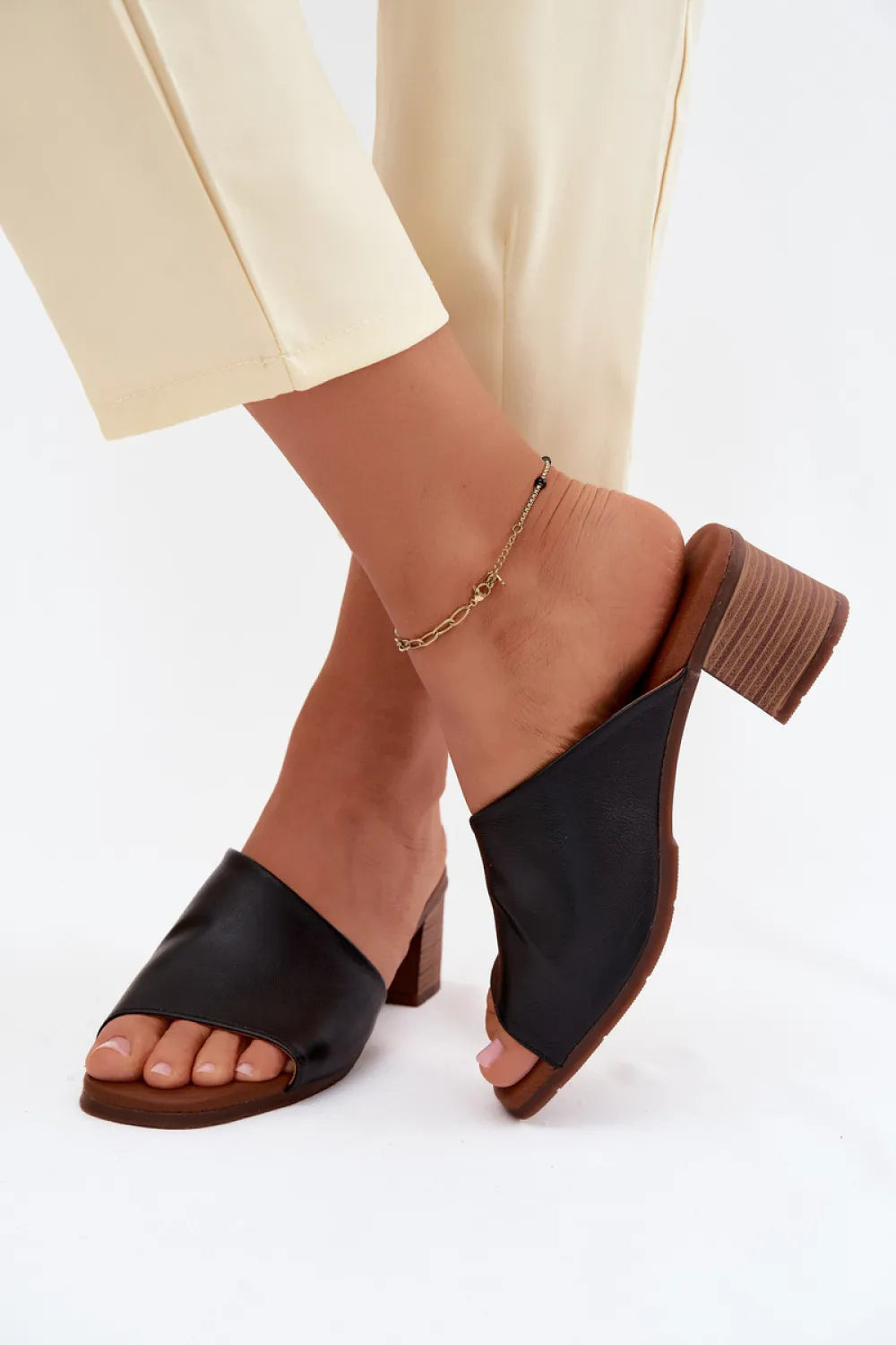 Basutės su kulnu, modelis 227928, Step in style