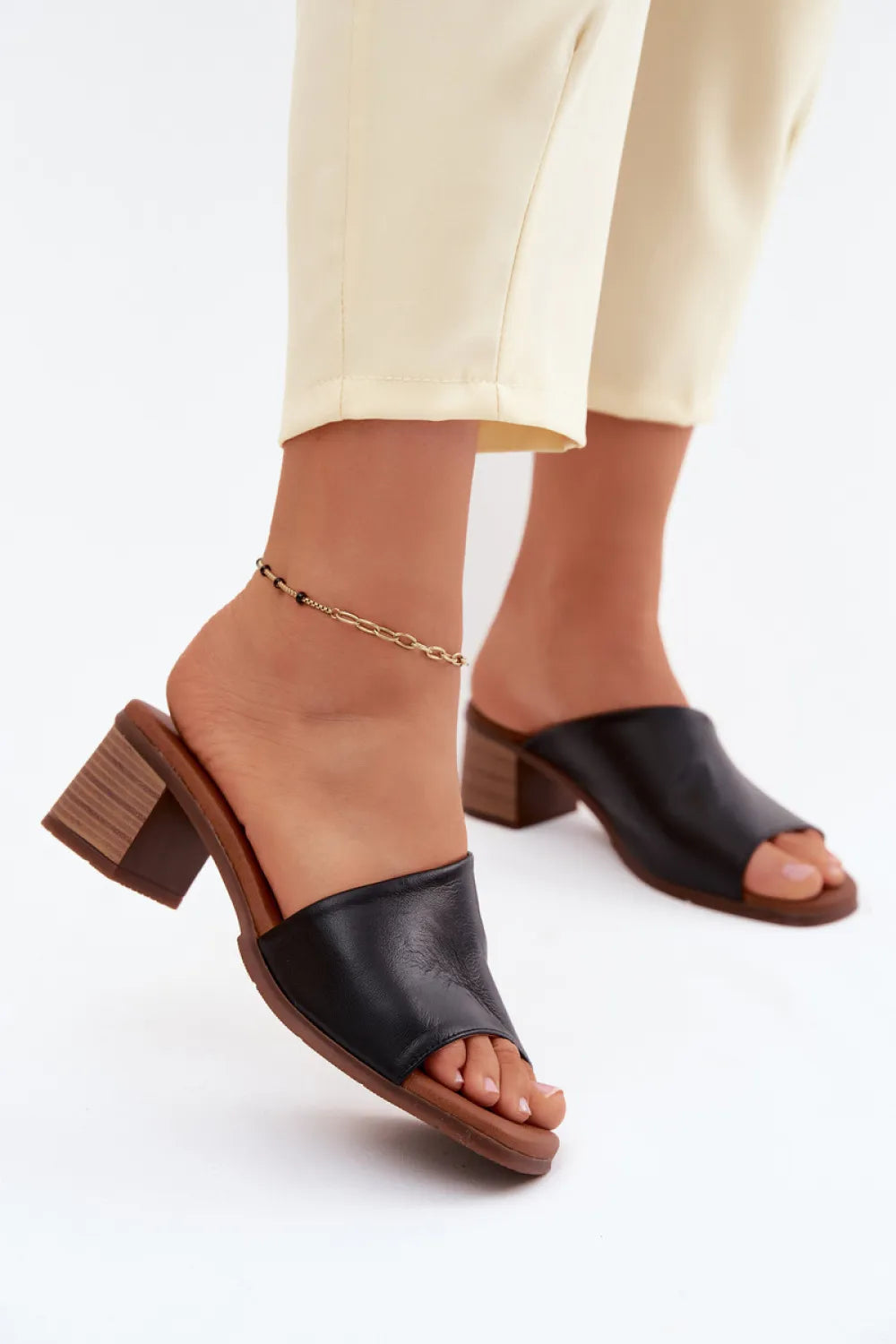 Basutės su kulnu, modelis 227928, Step in style
