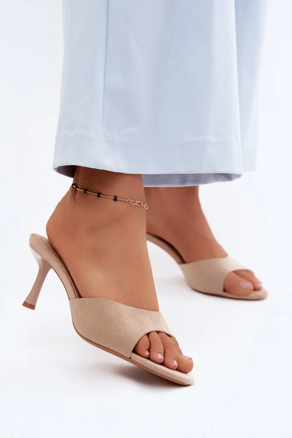 Basutės su kulnu modelis 227940 Step in style