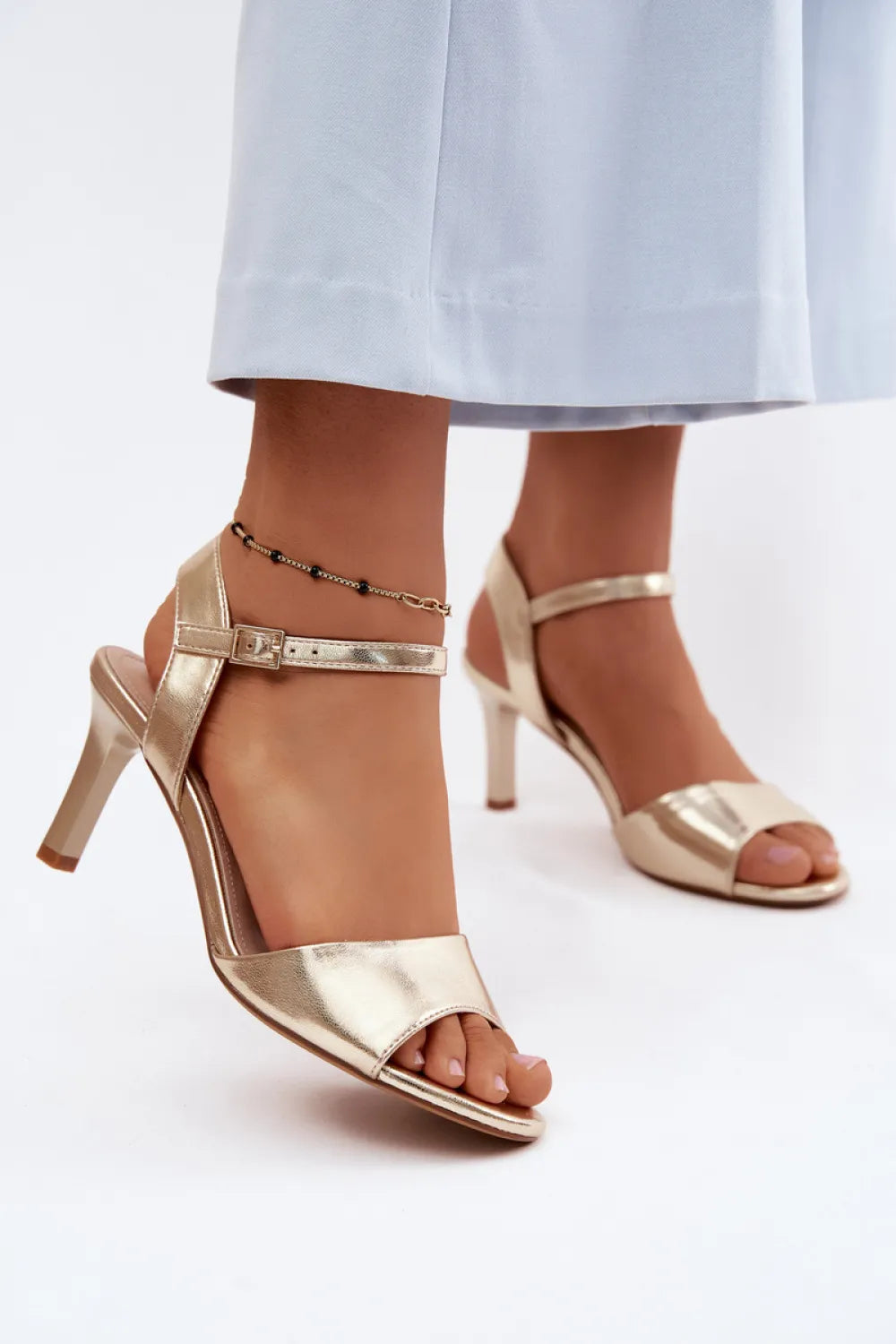 Basutės su kulnu, modelis 228106 Step in style