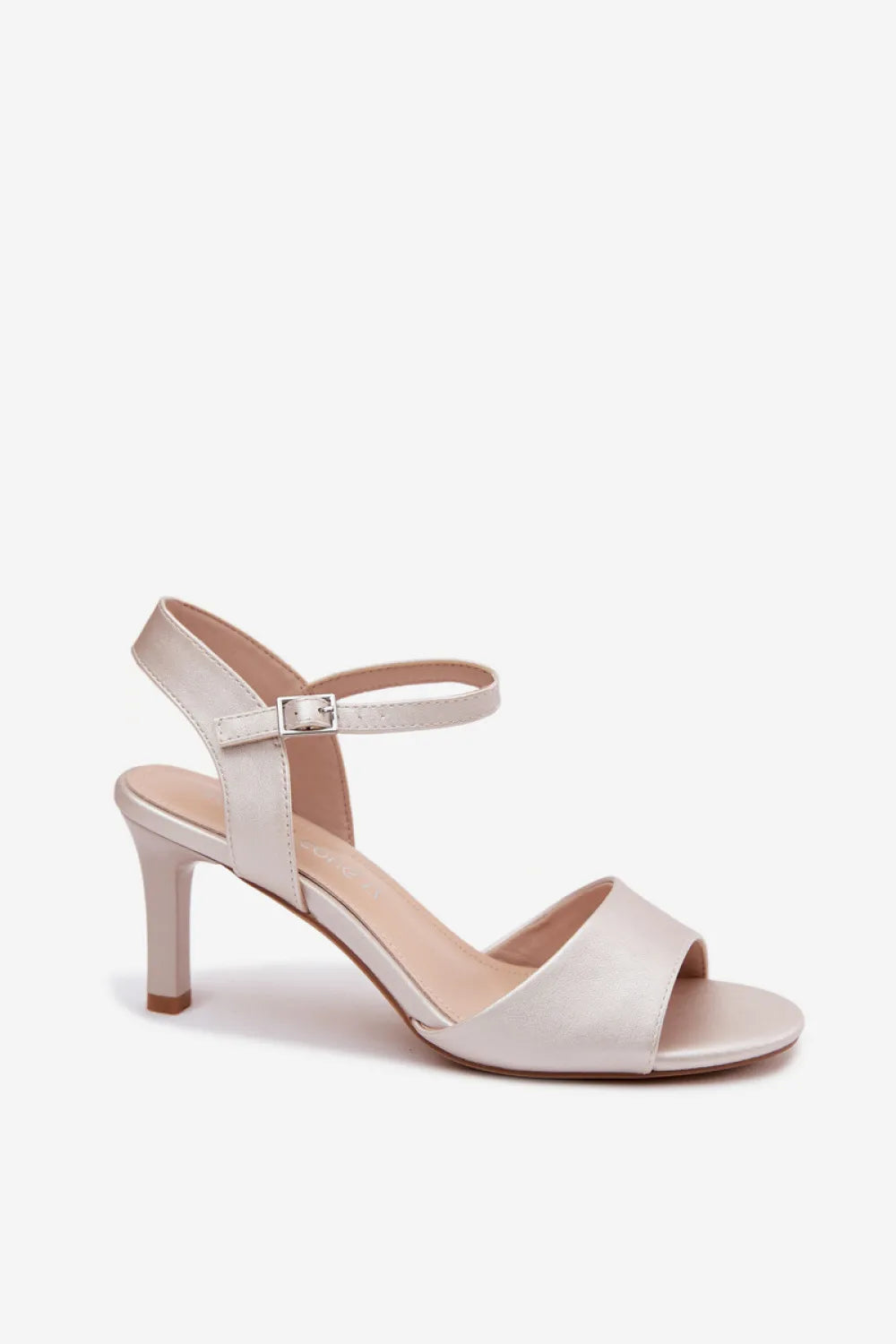 Basutės su kulnu, modelis 228107 Step in style