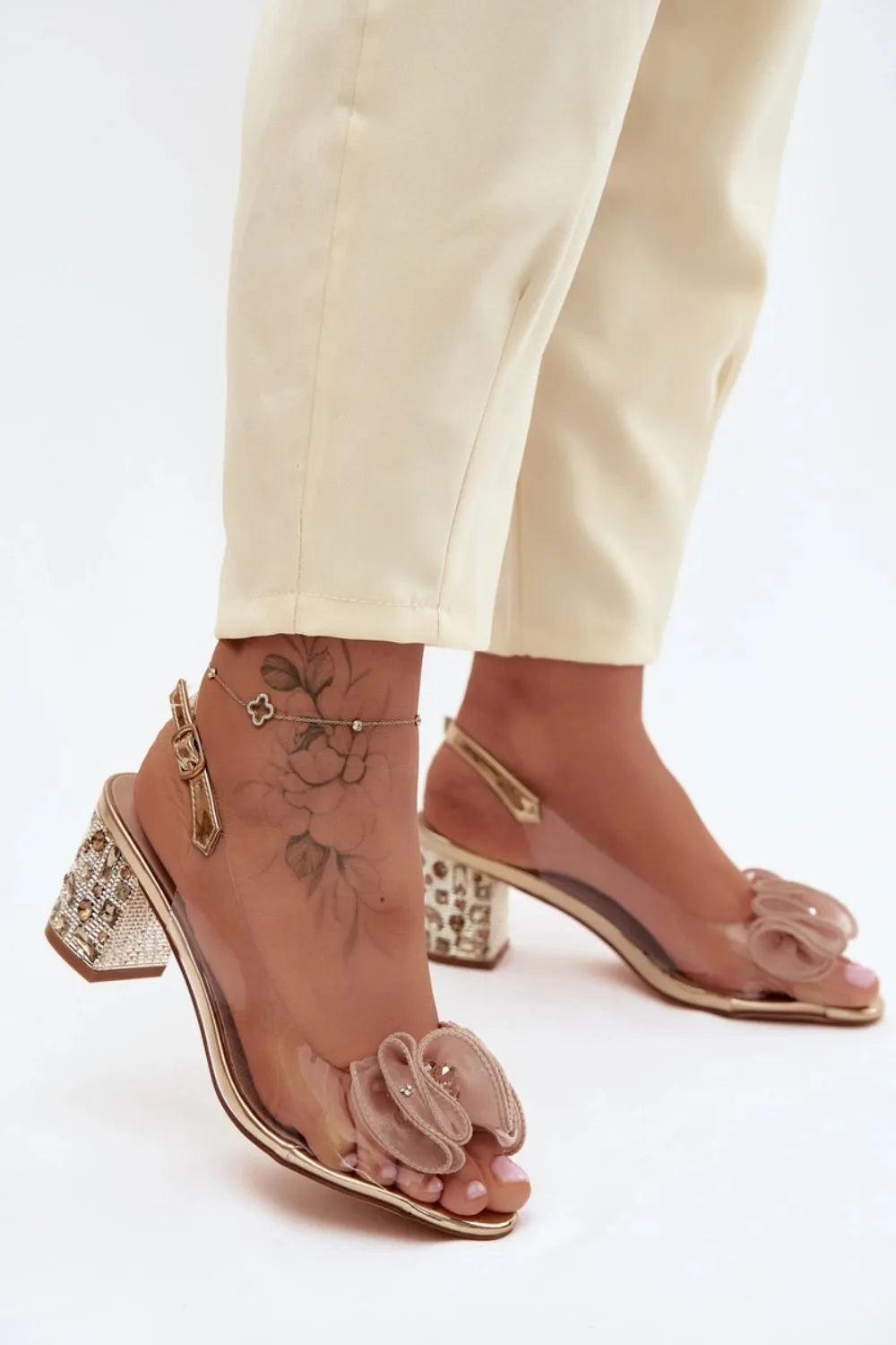 Basutės su kulnu modelis 228114 Step in style