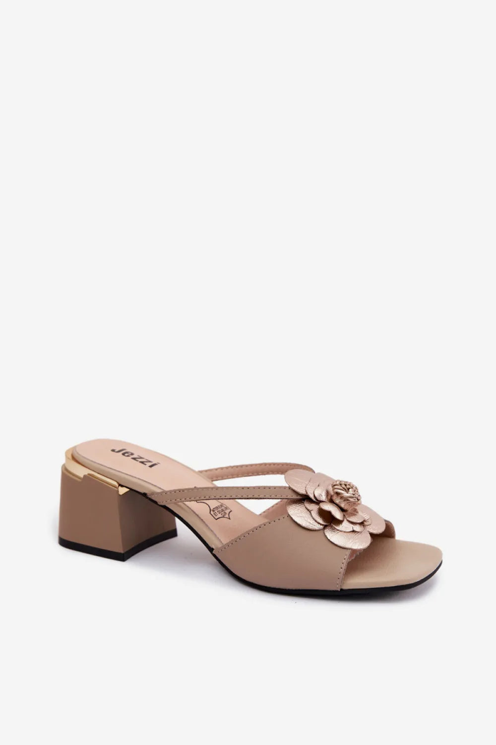 Basutės su kulnu modelis 228378 Step in style