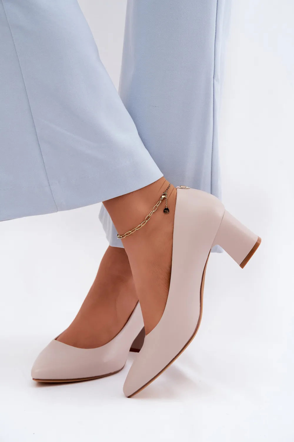 Bateliai su storu kulnu, modelis 227799 Step in style