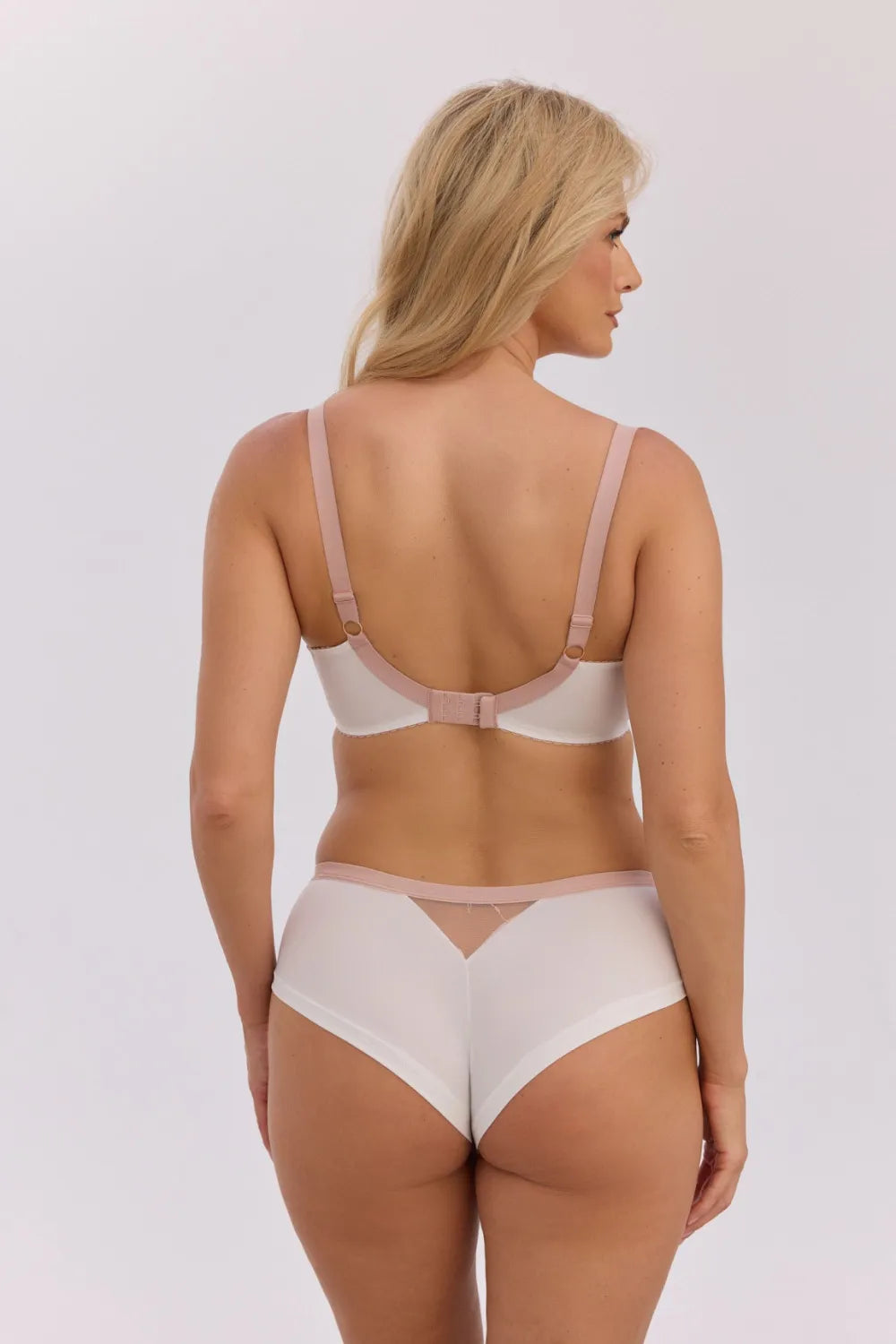 Brazilietiško stiliaus kelnaitės, modelis 228495 Gaia